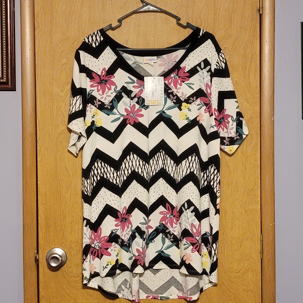 Lularoe Christy Tee